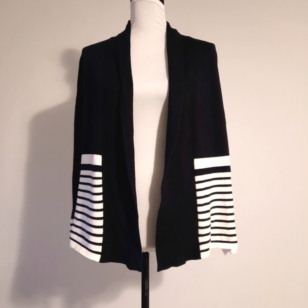 Black and White Striped Women's Sweater